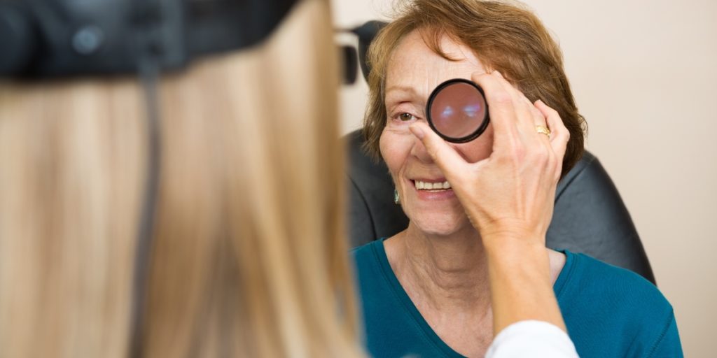 Cuidados oculares na terceira idade: prevenção e tratamento de doenças oftalmológicas 